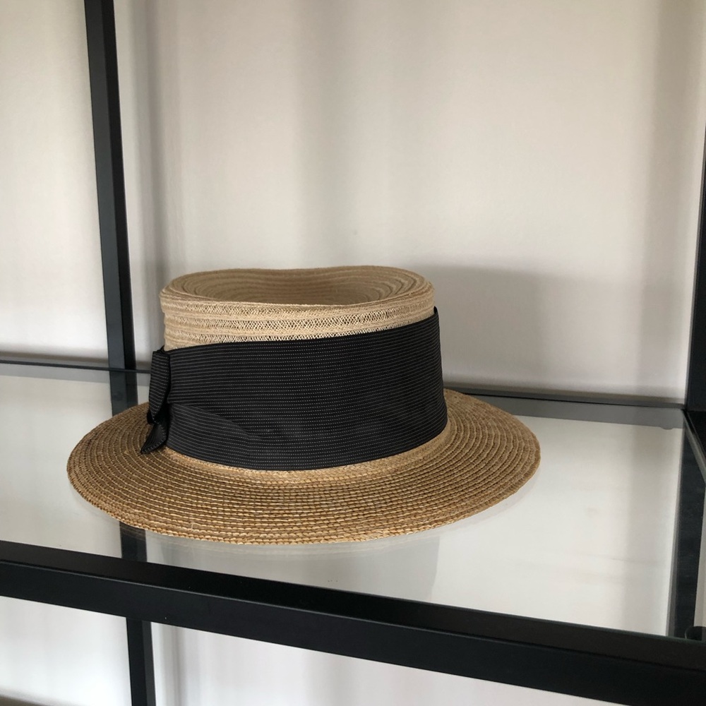 Classic Grevi Two-Tone Straw Boater Hat with Black Band